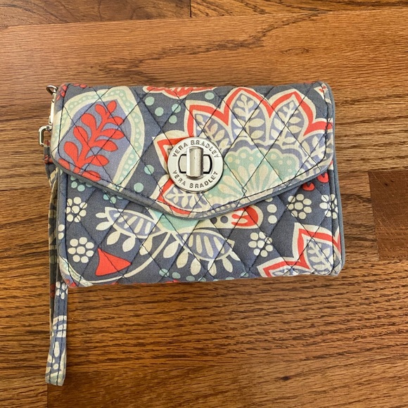 Vera Bradley Wallet EUC - Picture 1 of 5